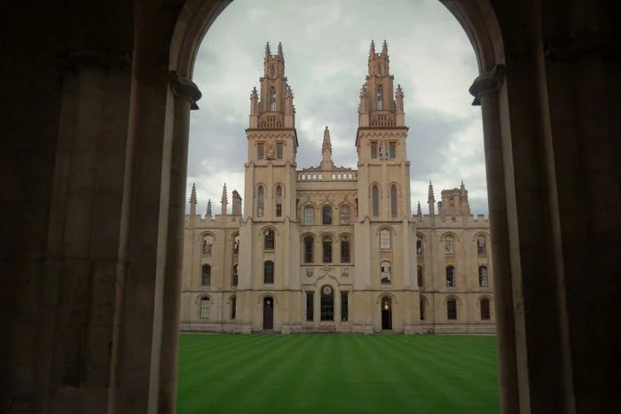 Higher Study Abroad - Oxford University